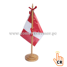 Cargar imagen en el visor de la galería, Banderas de Perú para Escritorio Con Base y Asta de Madera