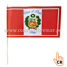 Cargar imagen en el visor de la galería, Banderas de Perú para Mano de Papel Pequeñas Con Escudo y Frase (3 Tamaños)