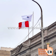 Cargar imagen en el visor de la galería, Banderas de Perú de Alto Rendimiento para Izar Con o Sin Escudo (Varios Tamaños)
